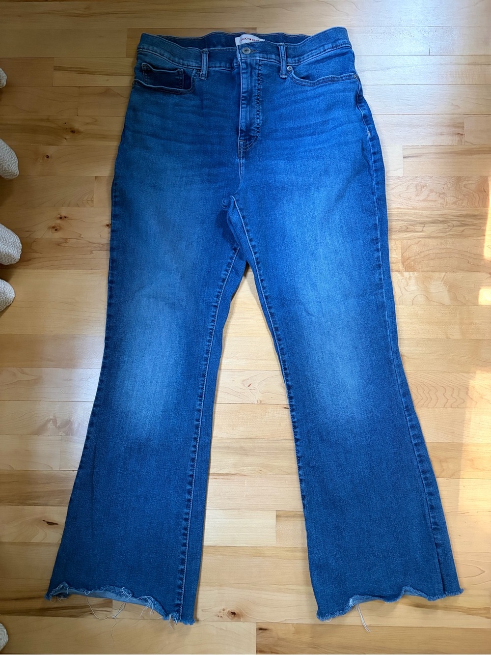 Lucky Brand Stevie High Rise Flare Jeans Blue Size 14 medium wash raw hem